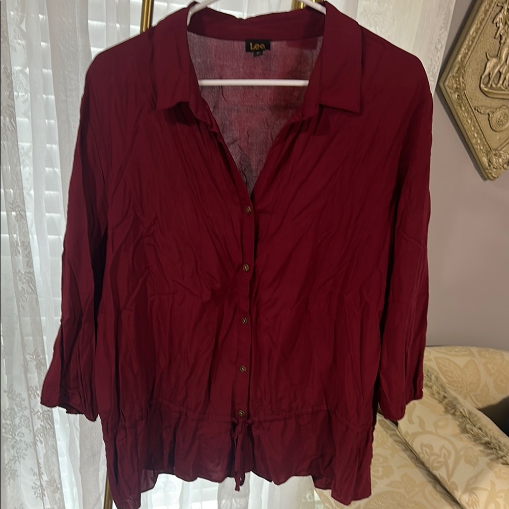 Lee Red Button Down Shirt Top